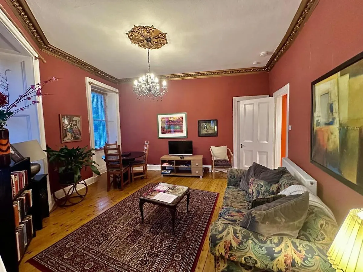Апартаменты Unique Cozy Nest For 2, Old Town Эдинбург 0*,